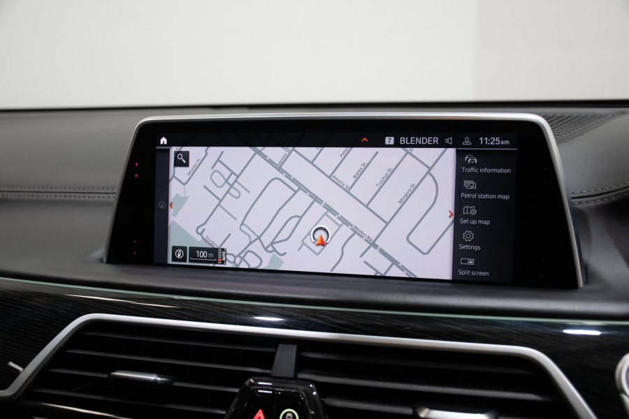 2020 BMW 7 Series 30d Sedan Image 24