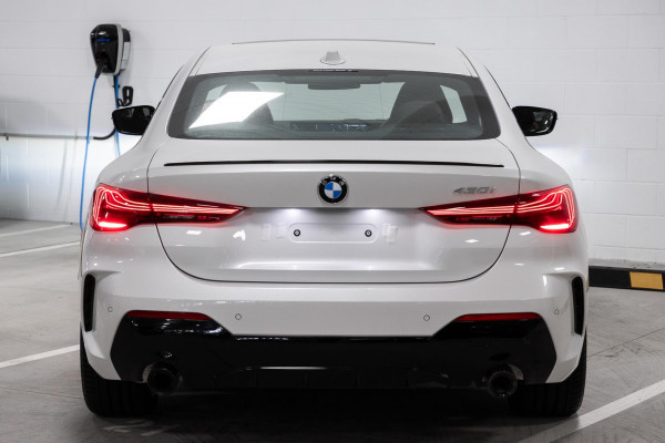 2025 BMW 4 Series G22 LCI 430i M Sport Coupe image 4