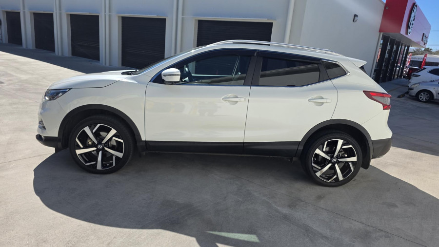 2017 Nissan QASHQAI J11 ST SUV Image 6