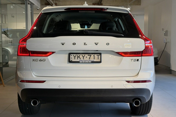 2021 Volvo XC60 UZ T5 Momentum SUV Image 6