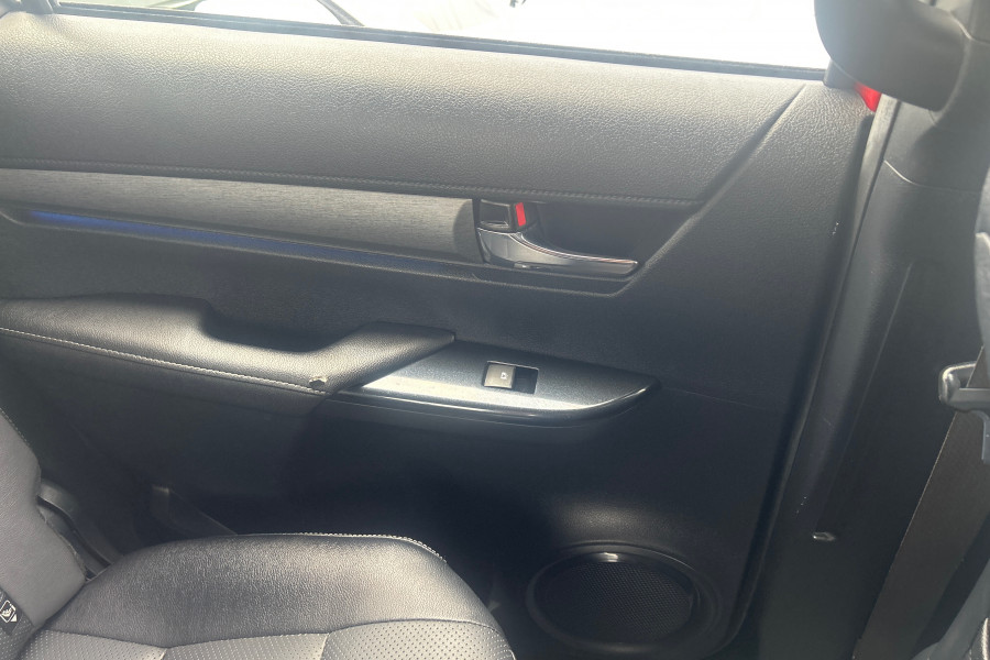 2022 Toyota HiLux GUN126R Rogue Double-Cab Pick-Up Image 35