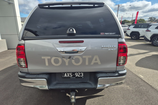 2018 Toyota HiLux  SR5 Double Cab Pick Up Image 10