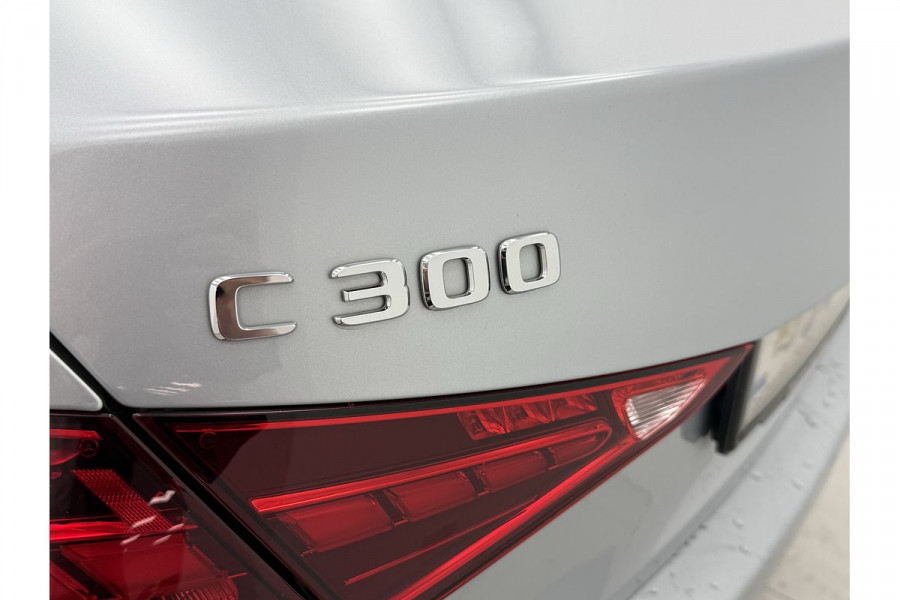 2021 Mercedes-Benz C-Class W205 C300 Sedan Image 11