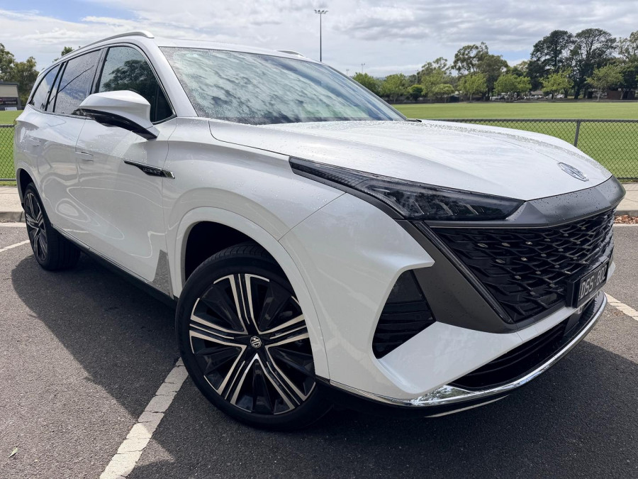 2025 MG QS IS31 Essence SUV Image 1