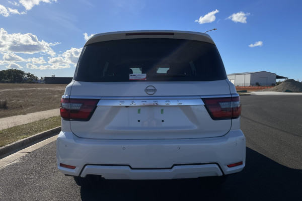 2026 Nissan Patrol Y62 Ti-L SUV Image 7