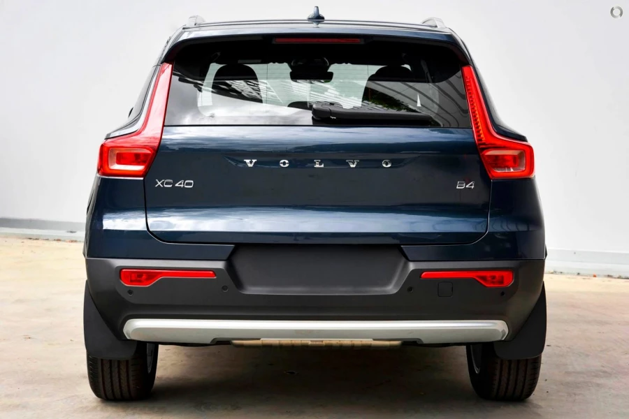 2025 MY26 Volvo XC40 XZ Plus B4 SUV Image 2