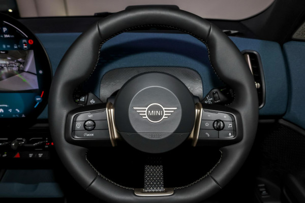 2026 MINI Countryman U25 SE Favoured SUV image 6