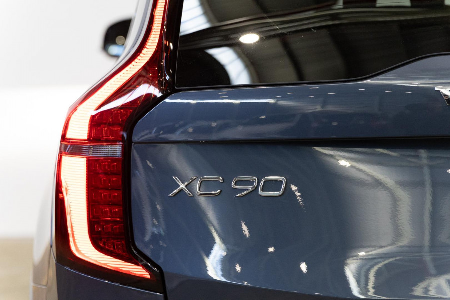 2026 Volvo XC90 L Series Ultra B5 Dark SUV Image 28