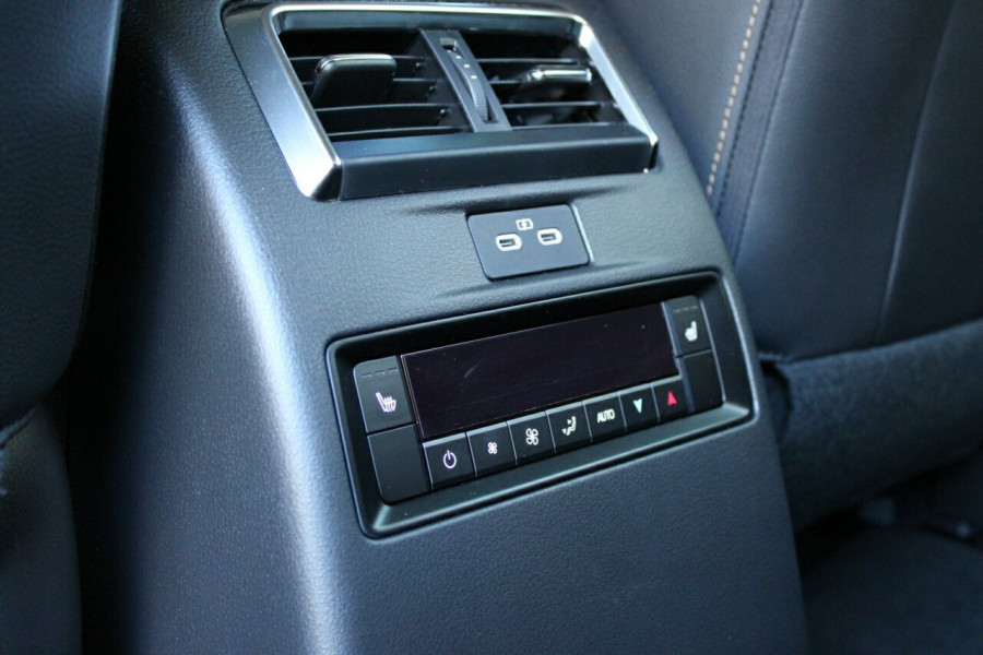 2025 Mazda CX-80 KL G40e GT SUV Image 17