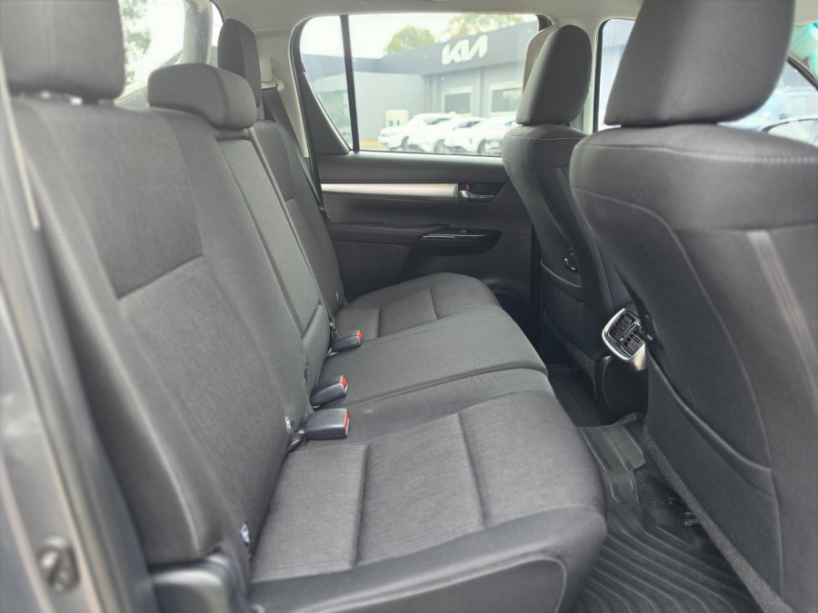 2019 Toyota HiLux  SR5 Dual Cab Ute Image 18