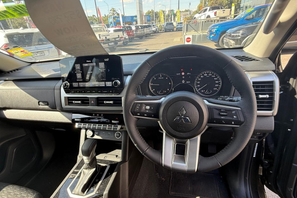 2025 Mitsubishi Triton MV GLS Ute Image 13