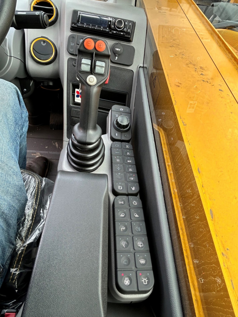 2026 JCB TELEHANDLER - AG Telescopic Handler Image 9