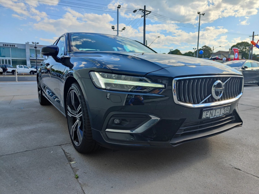 2021 Volvo S60 Z Series T5 Inscription Sedan Image 3