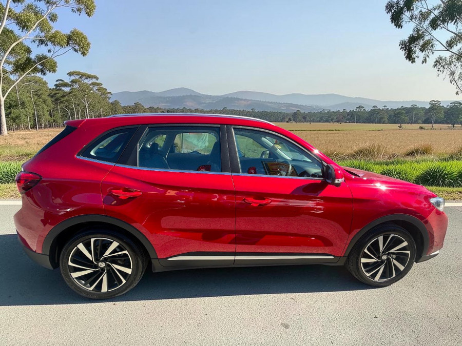 2025 MY25.5 MG ZS ZS32 Essence Turbo SUV Image 3