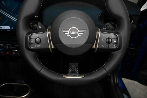 2025 MINI Cooper F65 C Classic Hatch image 11