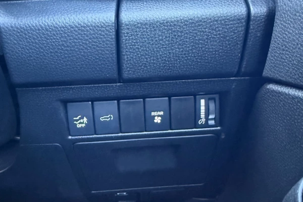 2025 MY25.5 Isuzu MU-X RJ LS-T SUV Image 18