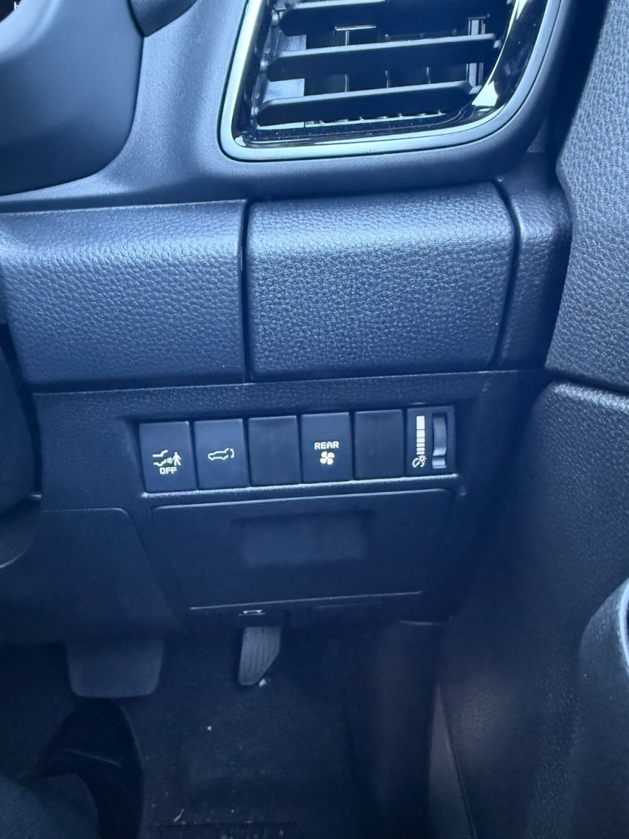 2025 MY25.5 Isuzu MU-X RJ LS-T SUV Image 18
