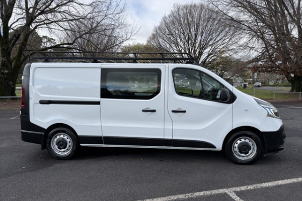 2022 Renault Trafic X82 Crew Lifestyle 125kW Van Image 2