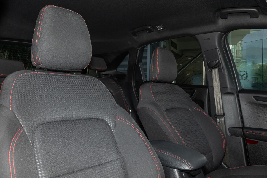 2020 MY21.25 Ford Escape ZH ST-Line SUV Image 10