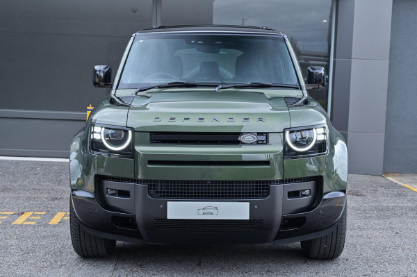 2026 Land Rover Defender L663 110 D350 X-Dynamic HSE SUV image 2
