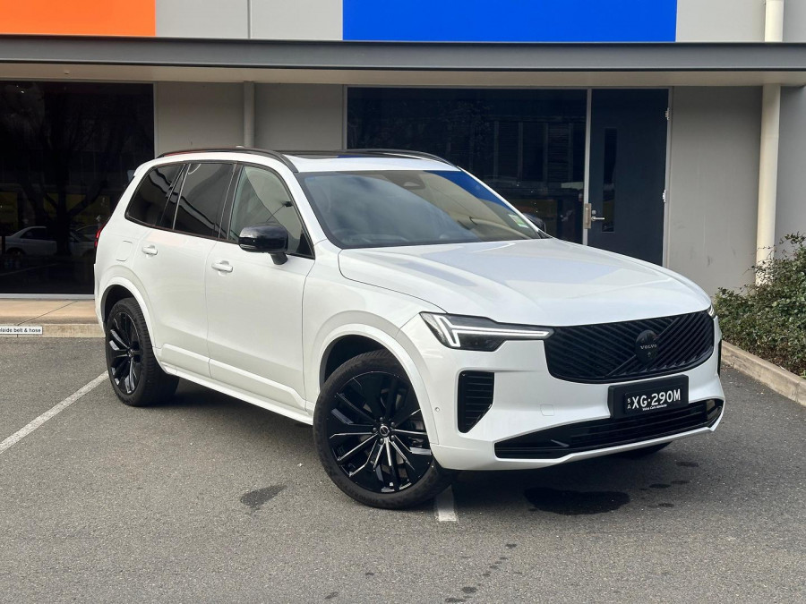 2026 Volvo XC90 L Series Black Edition SUV Image 2
