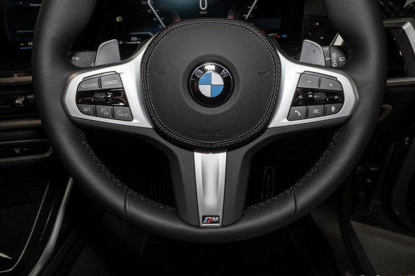 2025 BMW X7 G07 LCI xDrive40i M Sport SUV image 11