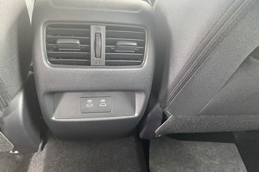 2024 MY25 Nissan QASHQAI J12 ST-L SUV Image 14
