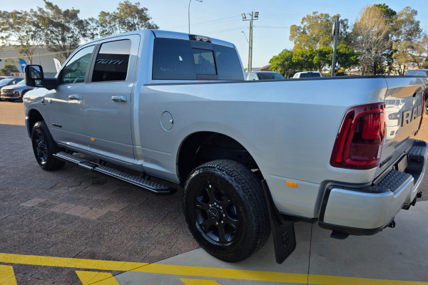 2026 Ram 2500 DJ Laramie Dual Cab Image 5