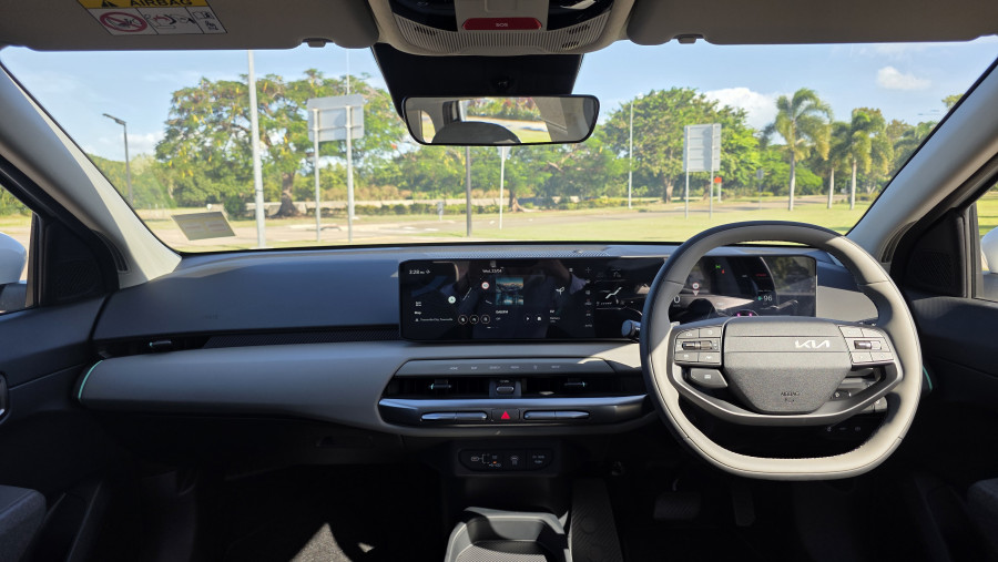 2026 Kia EV4  Air Standard Range Sedan Image 9