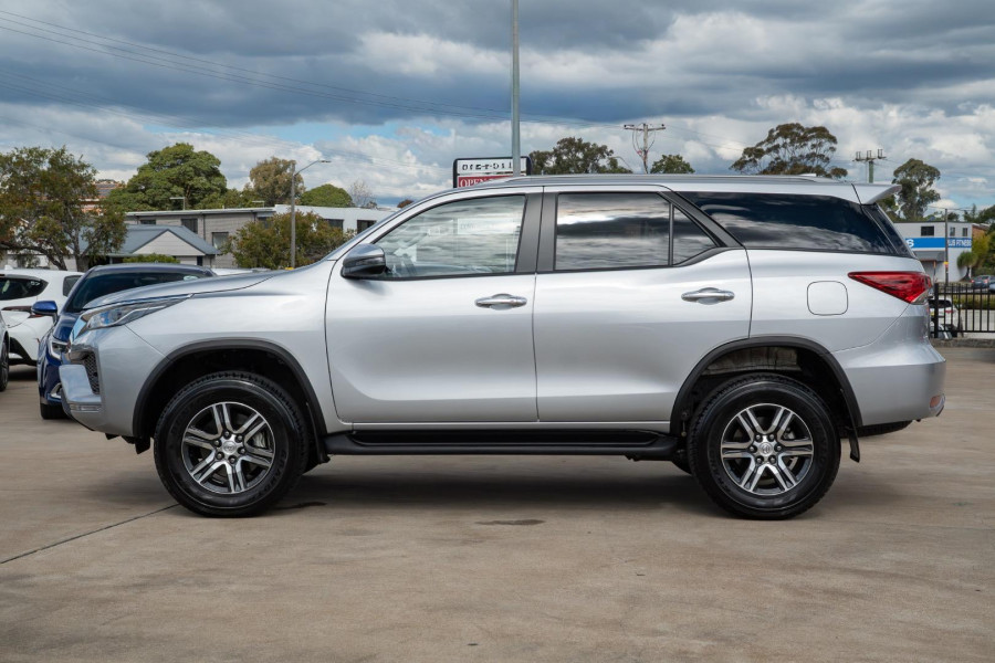 2025 MY24 Toyota Fortuner GUN156R GXL SUV Image 3