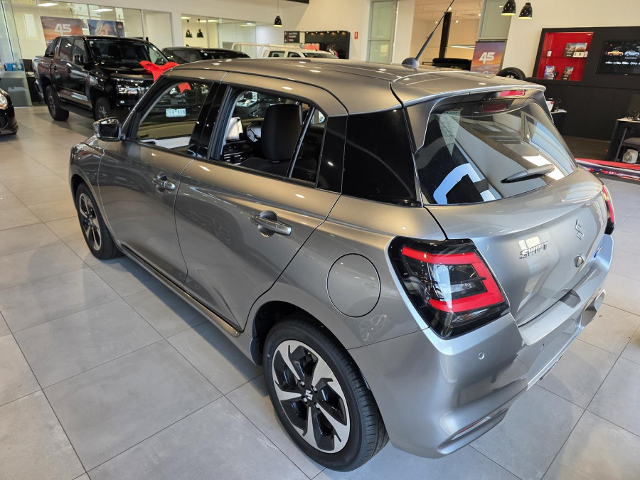 2026 Suzuki Swift UZ Hybrid GLX Hatch Image 8