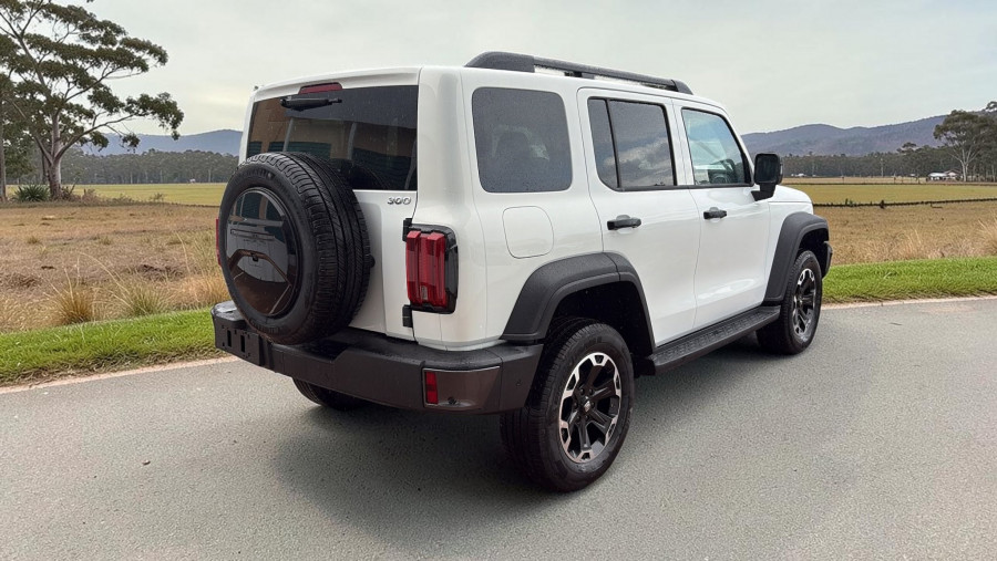 2026 GWM Tank 300 P01 Ultra Hi4-T PHEV SUV Image 7