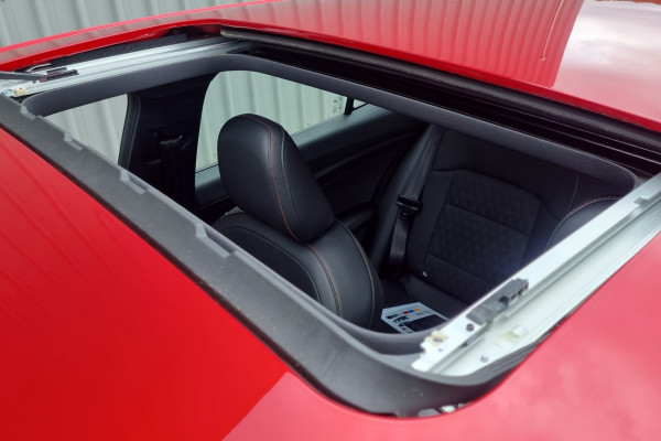 2025 MY24.5 MG MG3 ZP22 Essence Hybrid+ Hatch Image 5