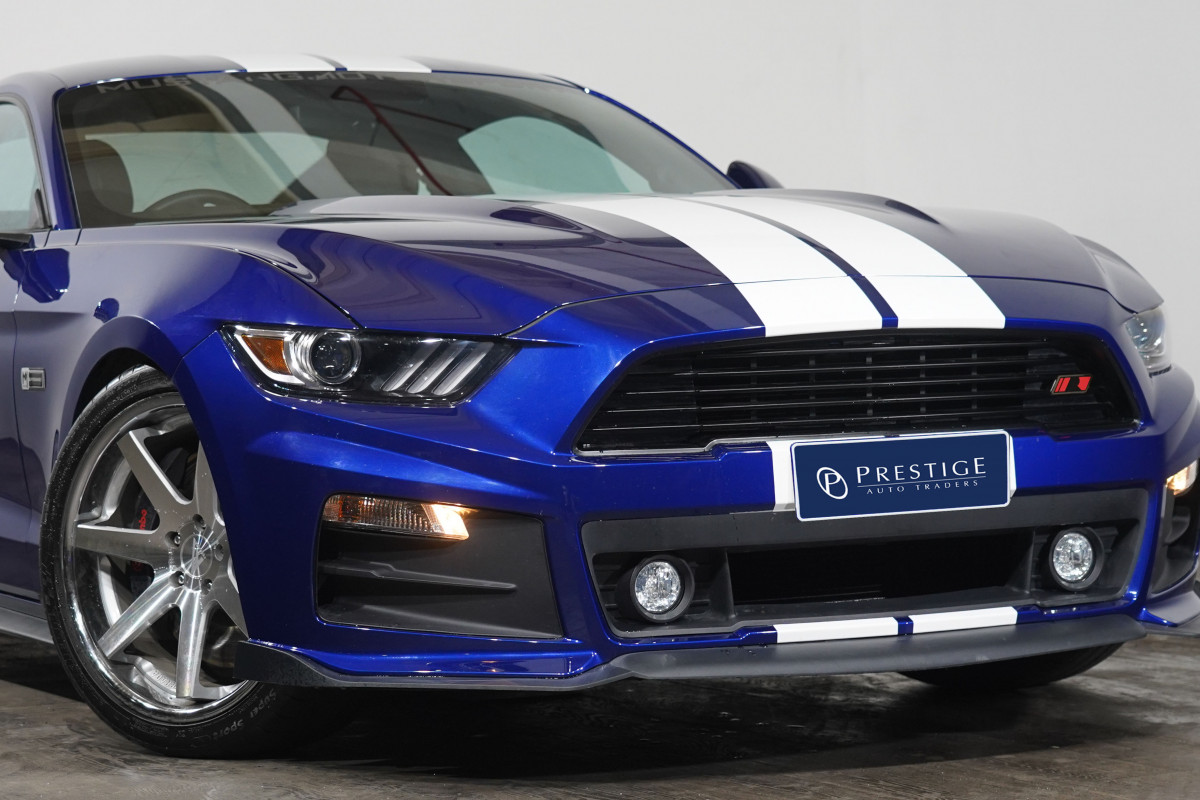 2016 Ford Mustang Fastback Gt 5.0 V8 Coupe Image 2