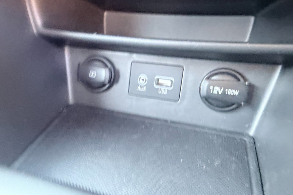 2019 MY20 Hyundai KONA OS.3 Active SUV Image 14