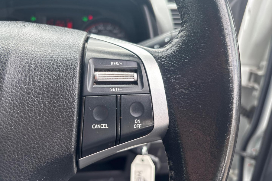 2018 Isuzu D-MAX  SX High Ride Ute Image 28