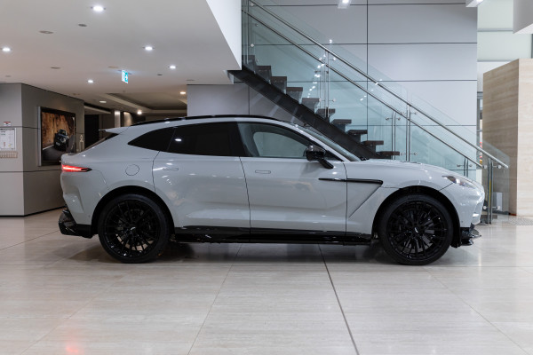 2024 Aston Martin DBX 707 Wagon Image 6