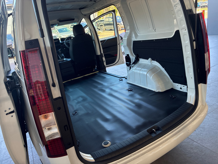2026 MY27 Hyundai Staria Load US4.V4  Van Image 12