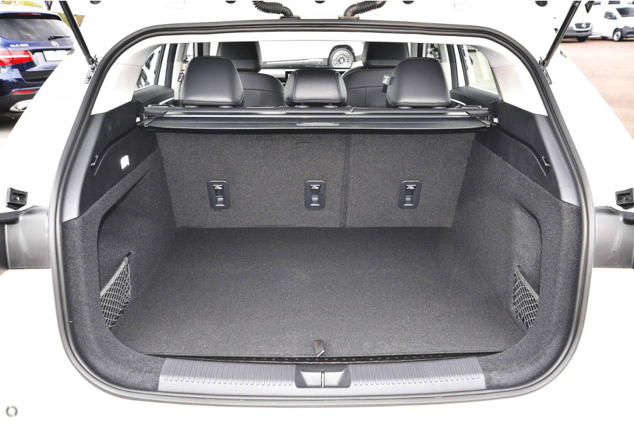 2024 MY25 MG HS AS33 Essence SUV Image 9