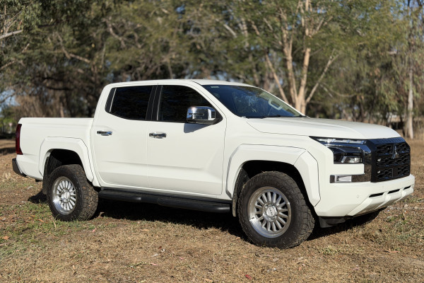 2025 Mitsubishi Triton MV GLS Ute Image 9