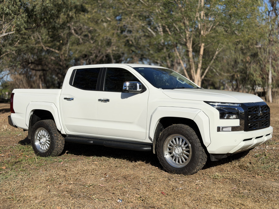 2025 Mitsubishi Triton MV GLS Ute Image 9