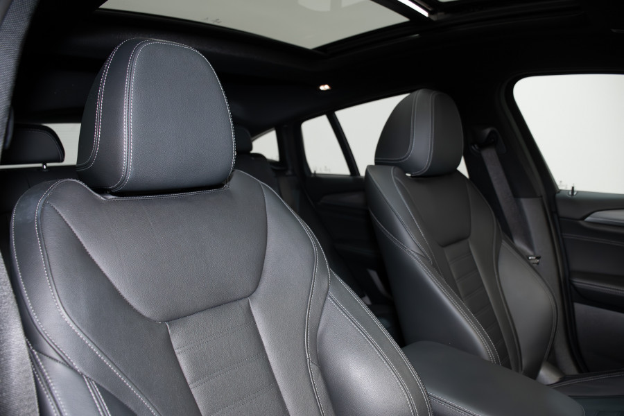 2021 BMW X4 xDrive30i M Sport SUV Image 5