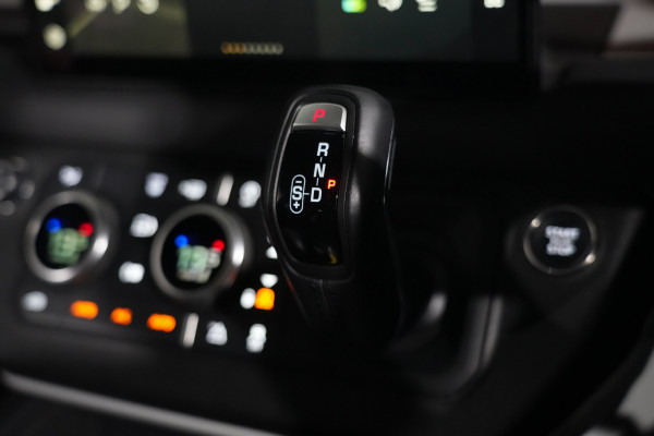 2023 Land Rover Defender L663 110 P400 X-Dynamic HSE SUV Image 17