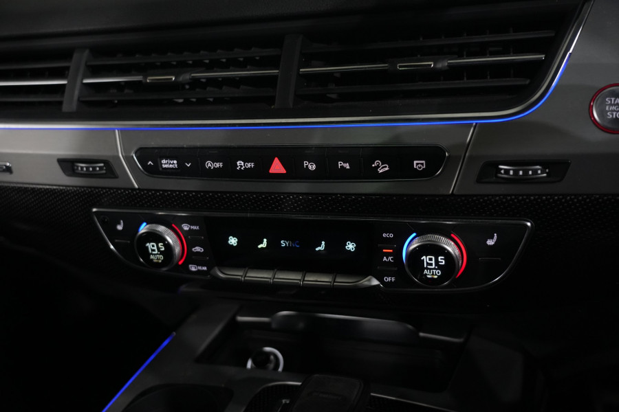 2018 Audi SQ7 TDI SUV Image 19