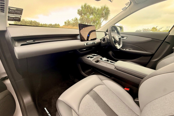 2026 MG MGS5 EV ZS3EM Essence 49 SUV Image 14