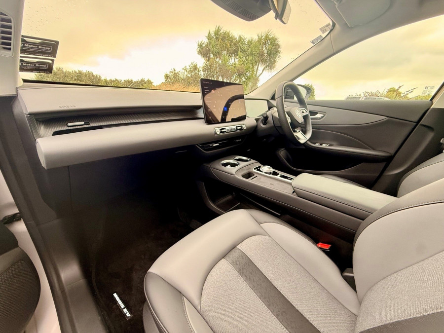 2026 MG MGS5 EV ZS3EM Essence 49 SUV Image 14