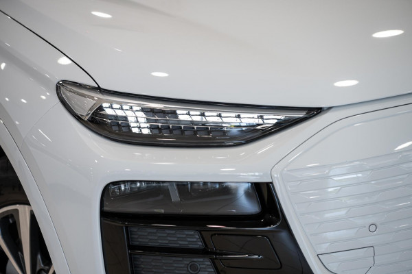 2026 Audi Q6 e-tron SUV image 21