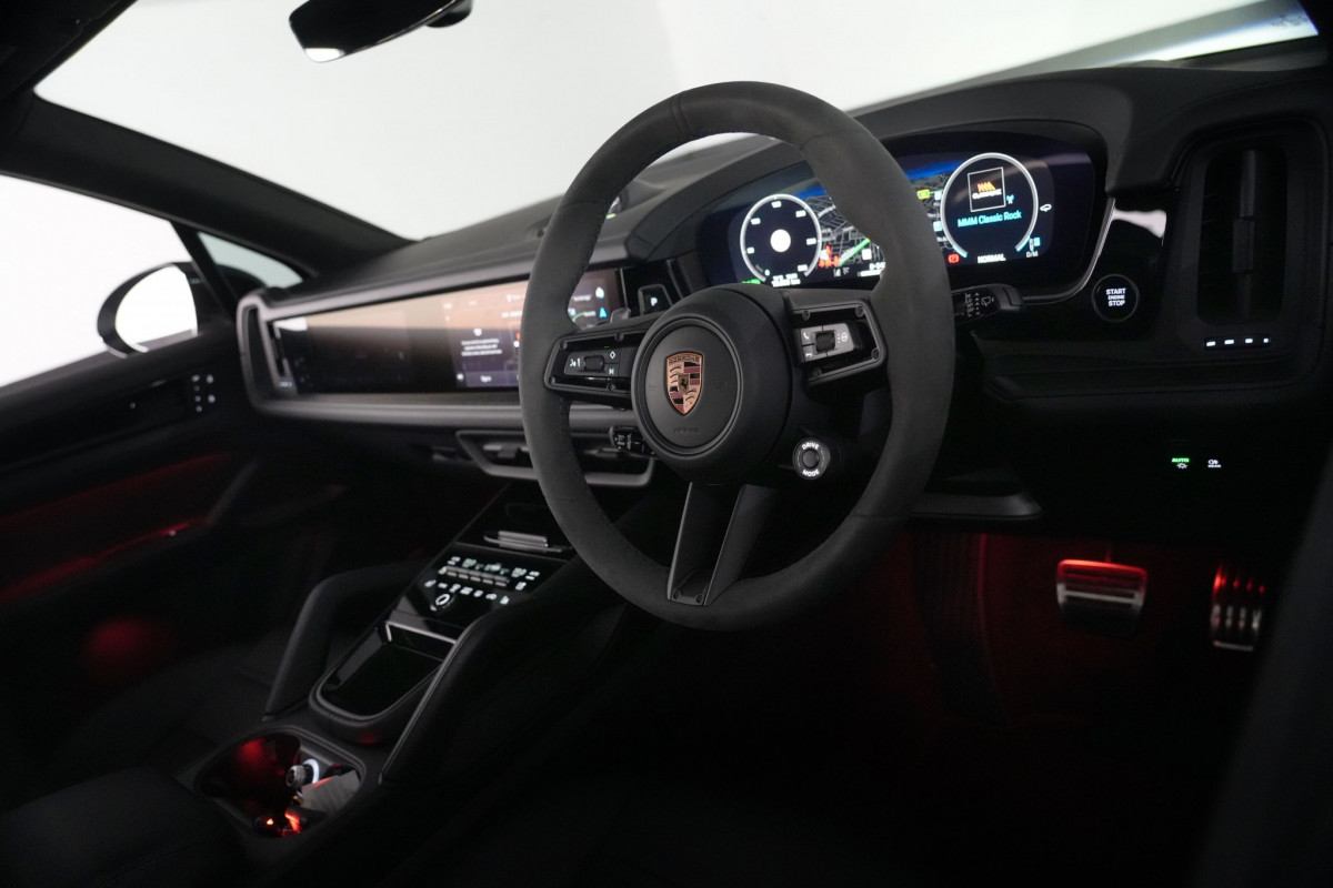 2026 Porsche Cayenne GTS SUV