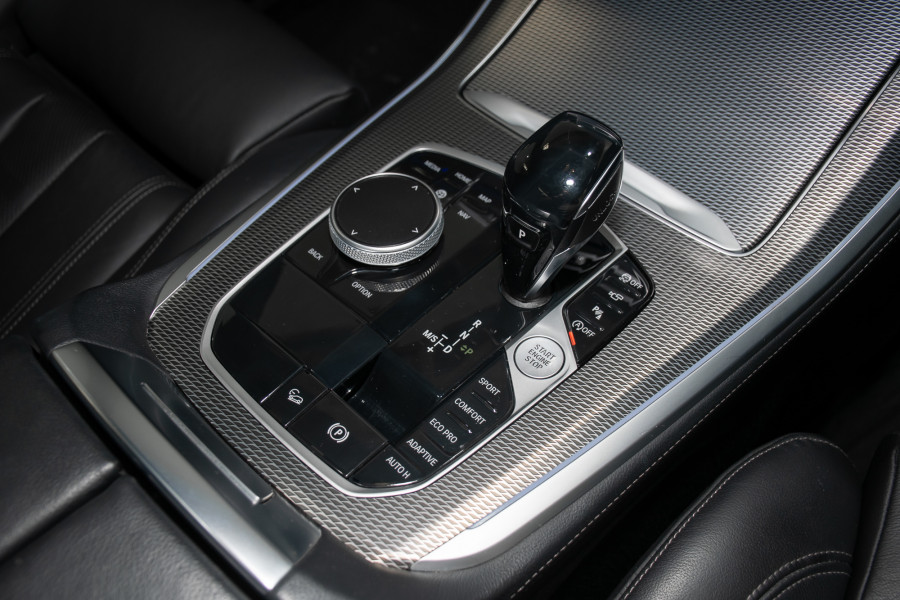 2021 BMW X5 xDrive25d SUV Image 18