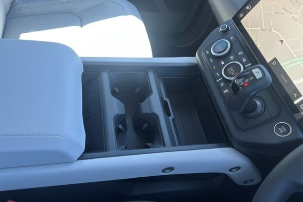2025 MY26 Land Rover Defender L663 110 D250 S SUV Image 16